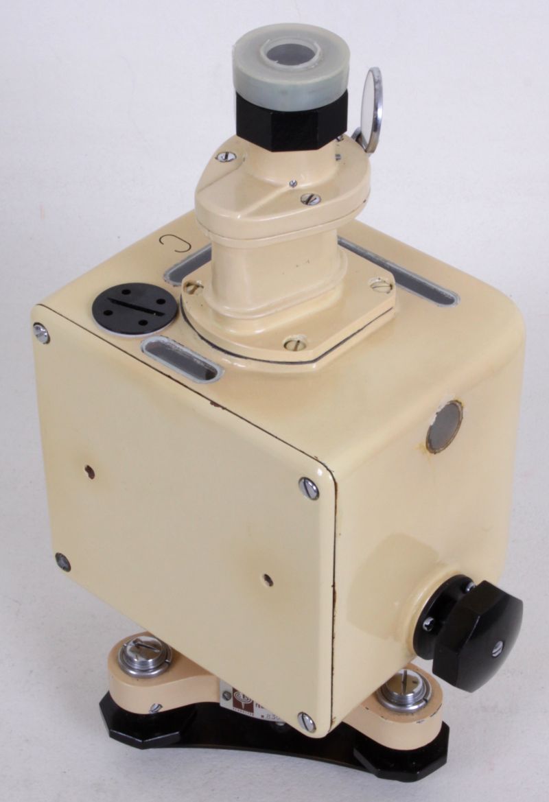 Magnetometer, Erdmagnetische Vertikalfeldwaage M-27M, russ. М-27М