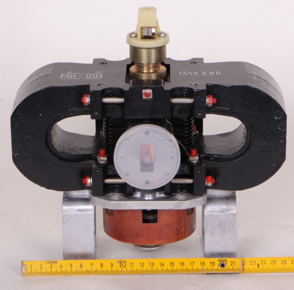 Magnetron, Impulsmagnetron MI-99A, russisch МИ-99А