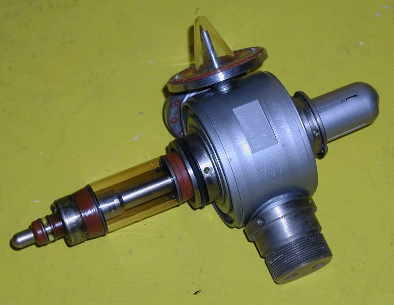 russisches Magnetron MIC-4, russisch МИС-4