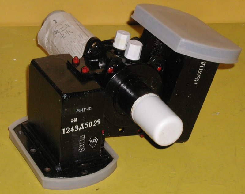 russisches Magnetron, Amplitron, Platinotron MIU-51 (UMI-202), russisch МИУ-51 (УМИ-202)