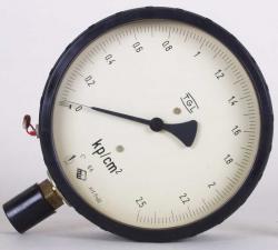 Feinmess- Druckmanometer Messbereich 2,5kp/cm² (2,452bar) 