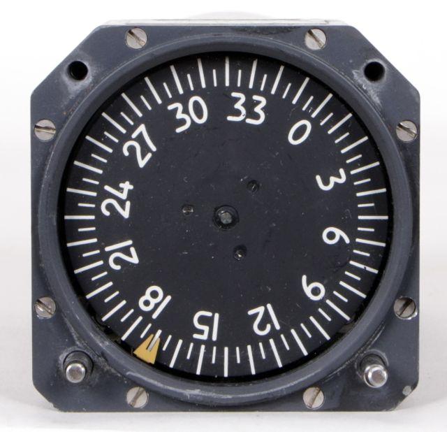 Badin. Crouzet Type 910 Kreiselkompass
