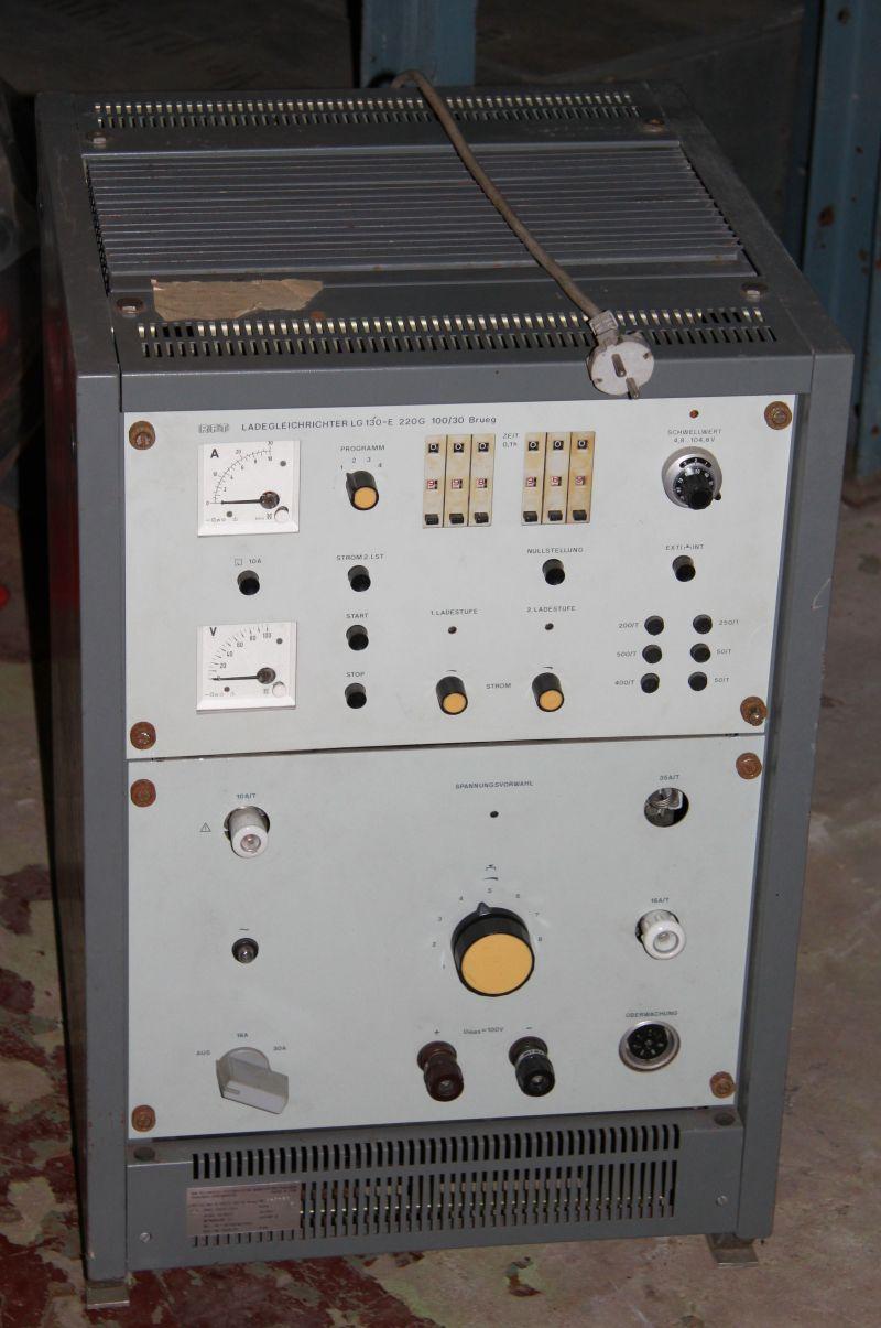 Ladegerät, Ladegleichrichter, Typ LG130-E 220G 100/30  