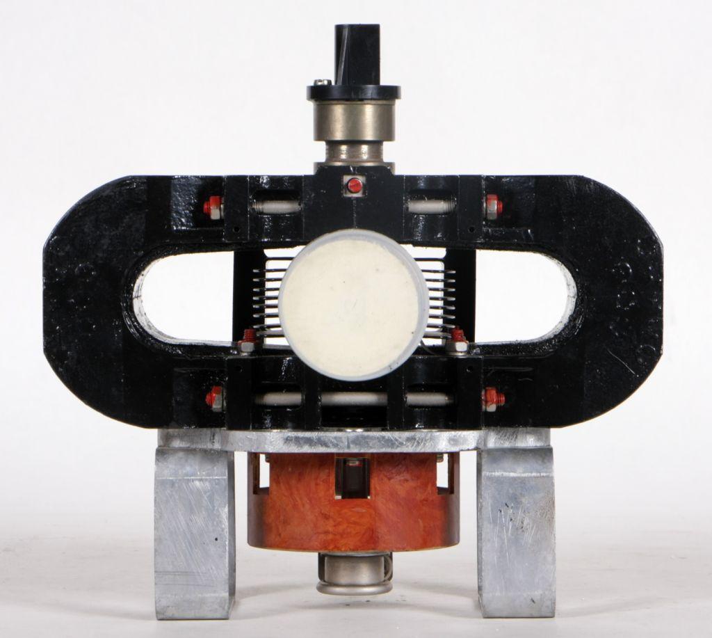 russisches Magnetron   MI-99N, russisch МИ-99Н