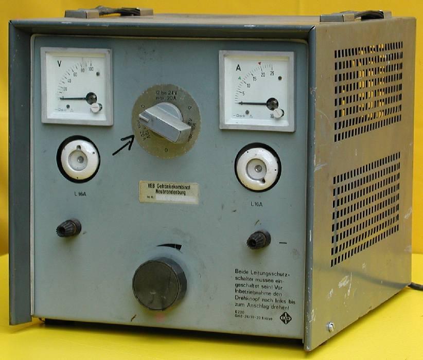 Stellgleichrichter / Ladegerät / Ladegleichrichter <br>
E220G48-24/10-20 BWue <br>
GU-2-E48-24/10-20 <br>
GU-3-E48-24/10-20 BWue<br>