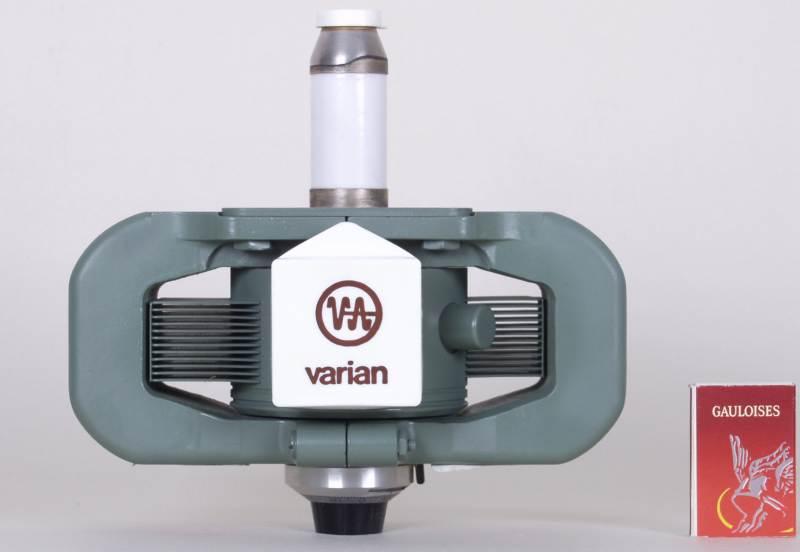 Magnetron 8855 von Varian