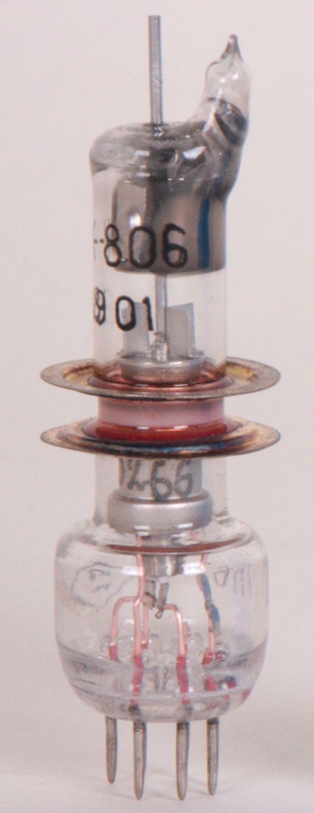 Klystron K-806,  Клистрон К-806