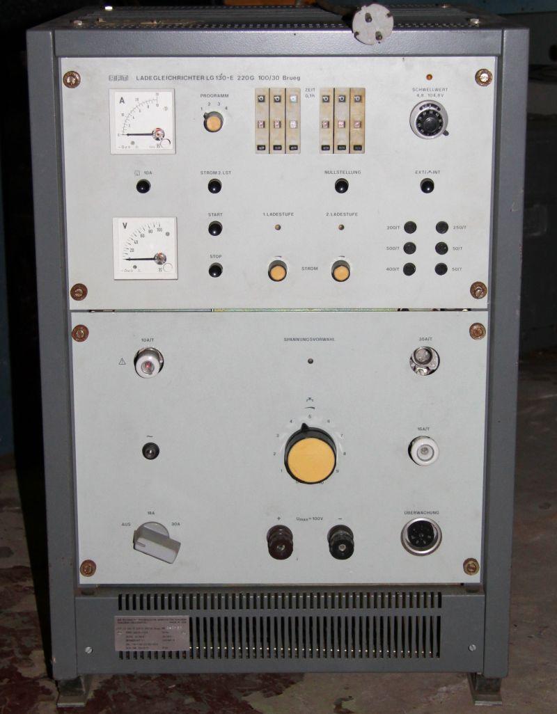 Ladegerät, Ladegleichrichter, Typ LG130-E 220G 100/30  