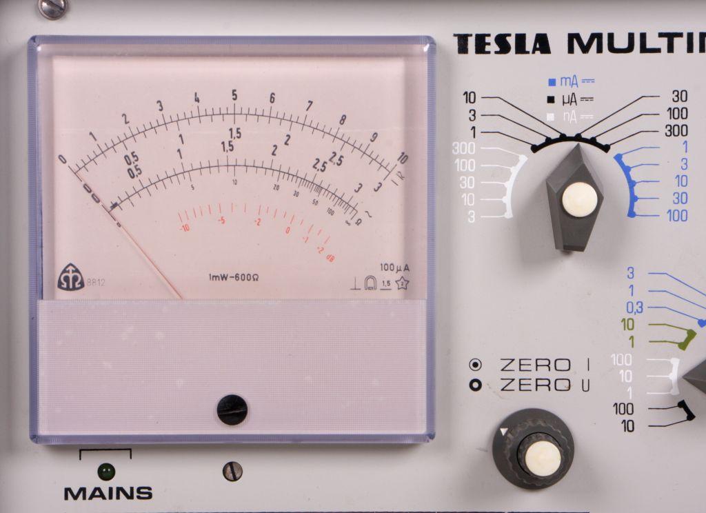 Multimeter BM 518, Tesla