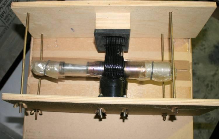 russisches Magnetron MI-326, russisch МИ-326