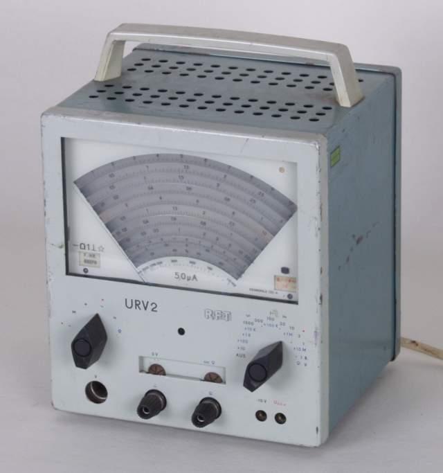 HF-Röhrenvoltmeter URV2